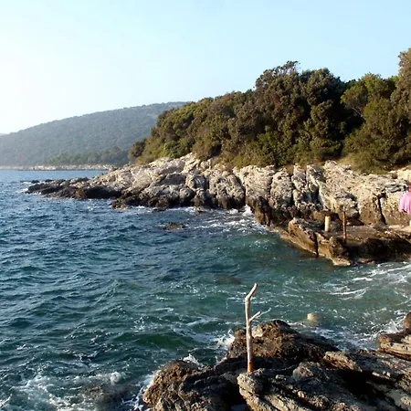 度假居 House With Wifi Ustrine, Cres - 8037 Ustrine