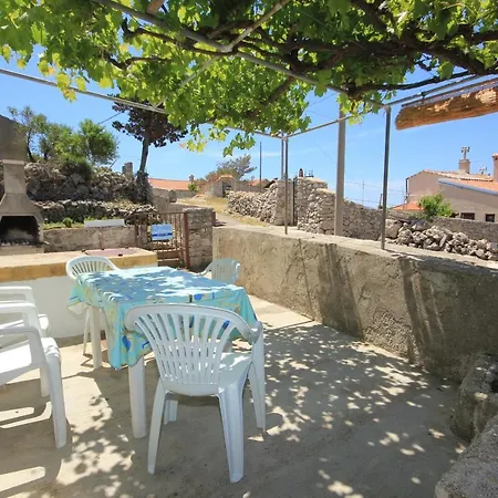 House With Wifi Ustrine, Cres - 8037