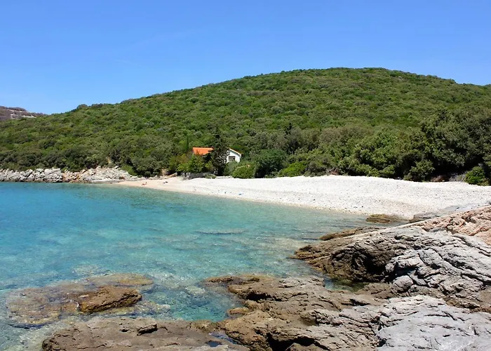 House With Wifi Ustrine, Cres - 8037 度假居 Ustrine